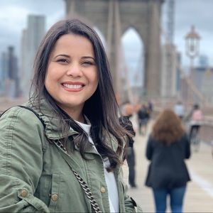 Meet your Posher, Raquel